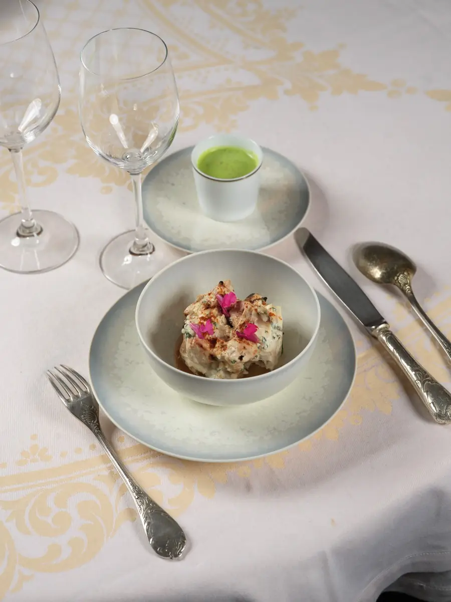 Biryani with rose petals and mint raita